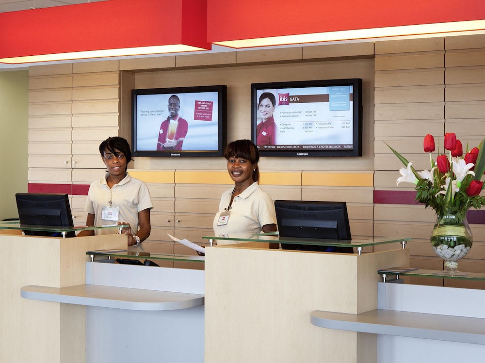 Lobby at Ibis Bata, BATA