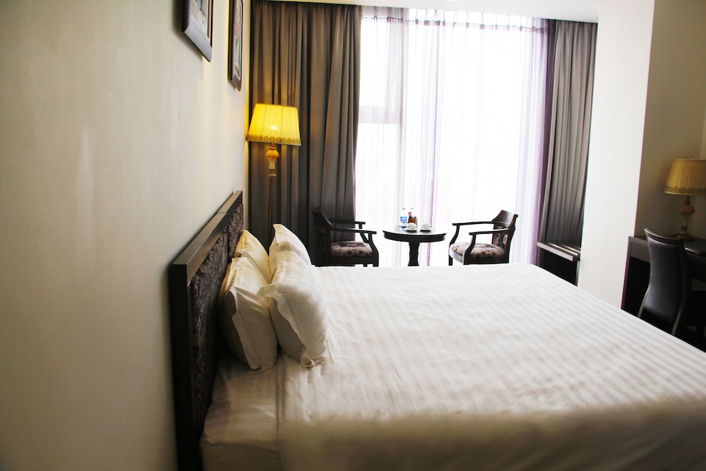 Danaciti Hotel 12/68