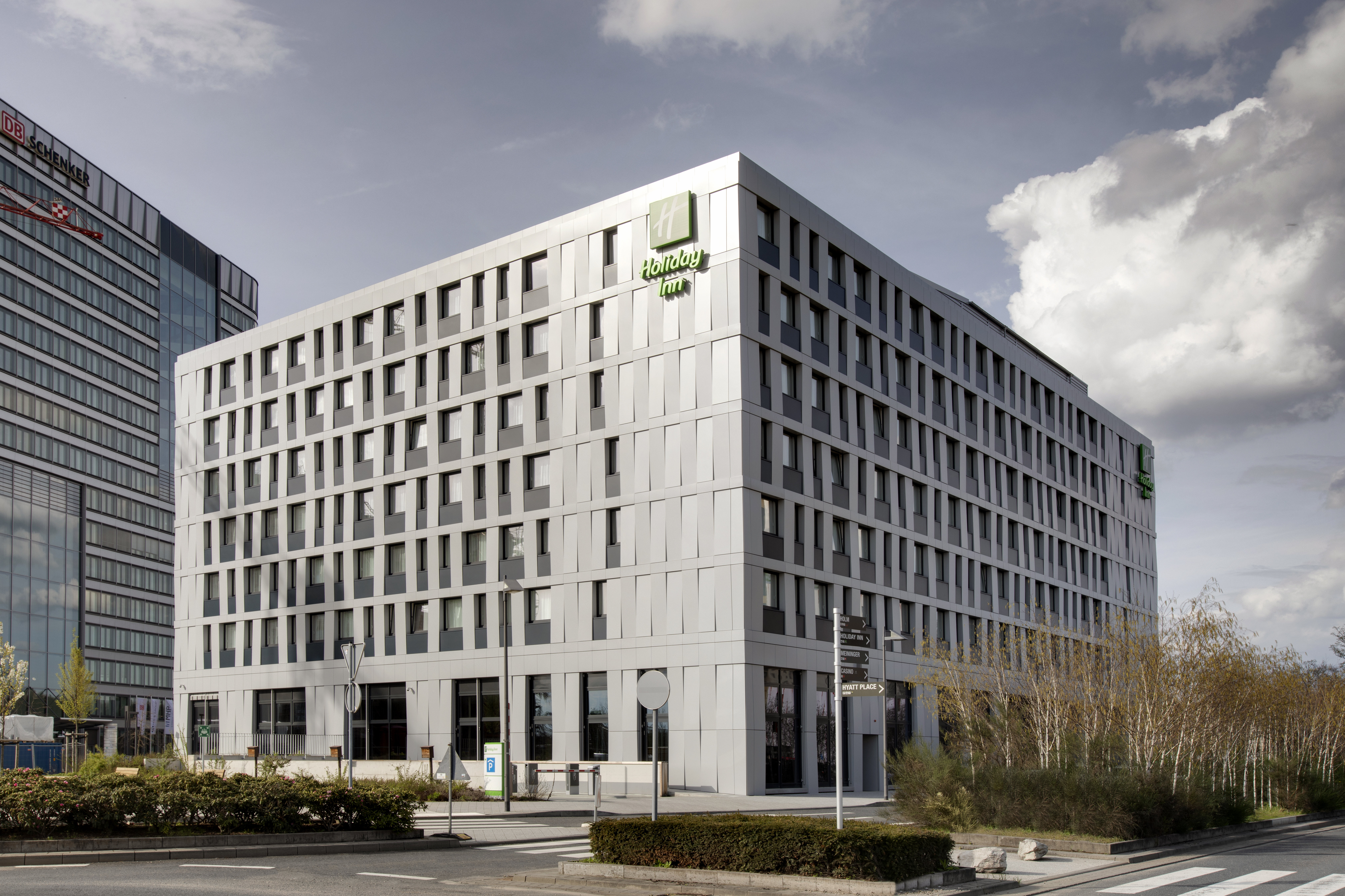Holiday Inn Frankfurt Airport in FRANKFURT