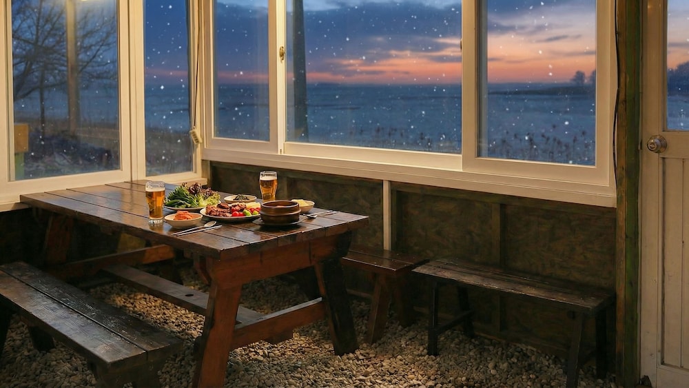 Ganghwa Badatgashimteo Pension 35/50