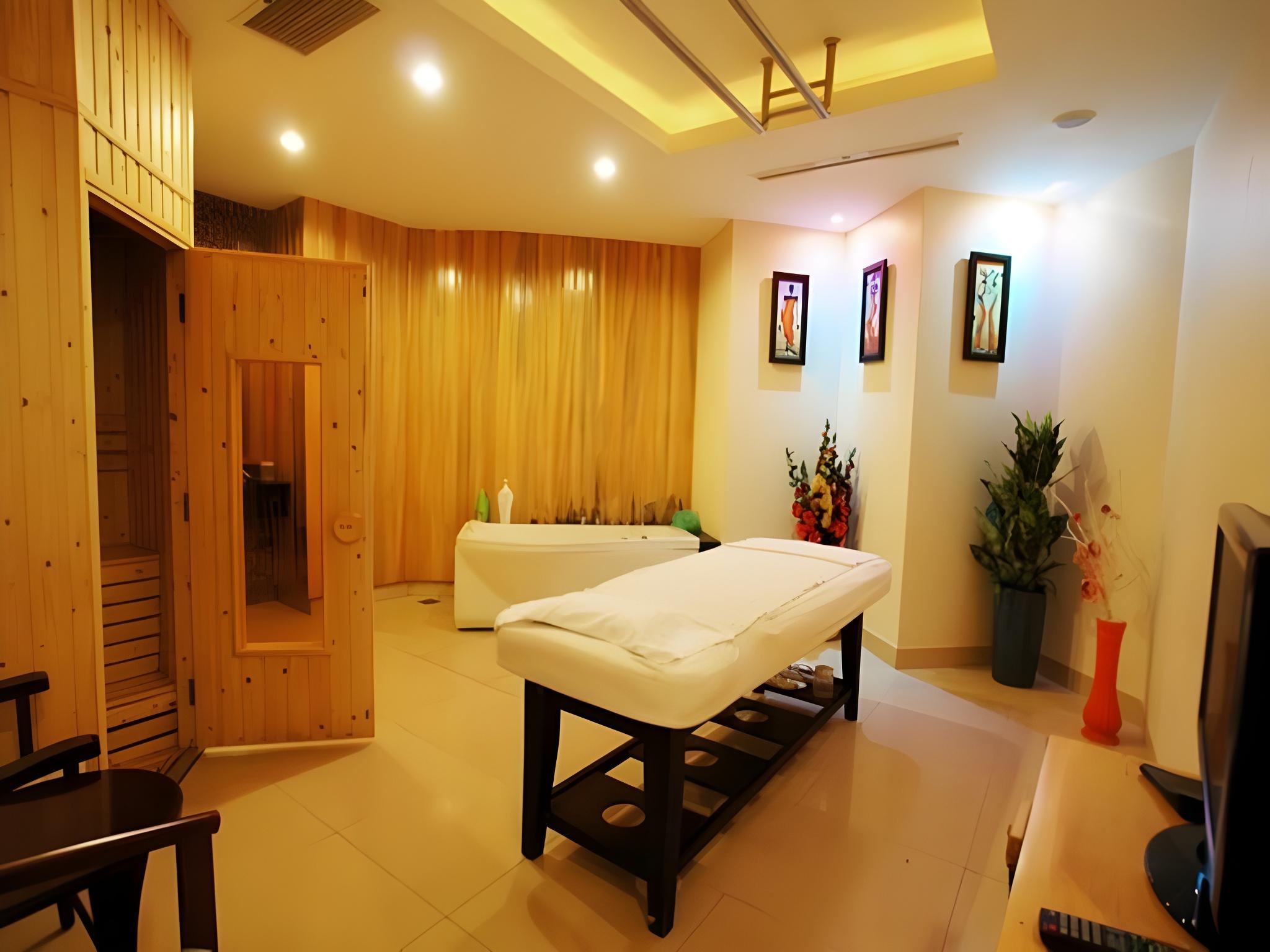 swimming pool spa
