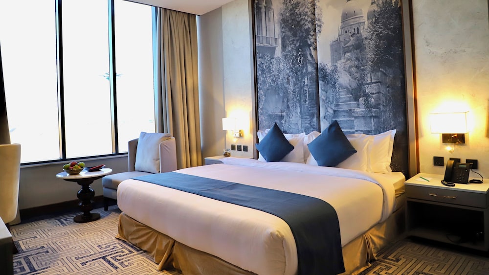 1 BEDROOM, SUPERIOR, DOUBLE BED, CITY VIEW, PRIVATE BATHROOM