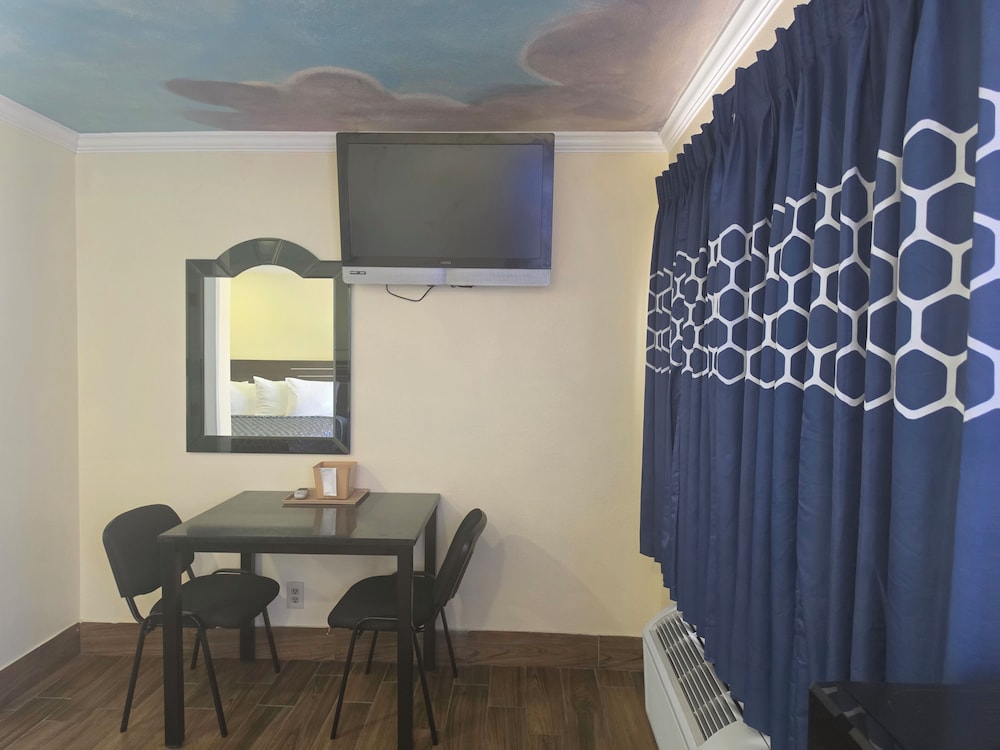 City Center Motel 50/68