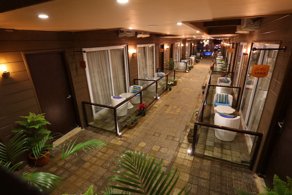 Sinon Baga Retreat 17/34