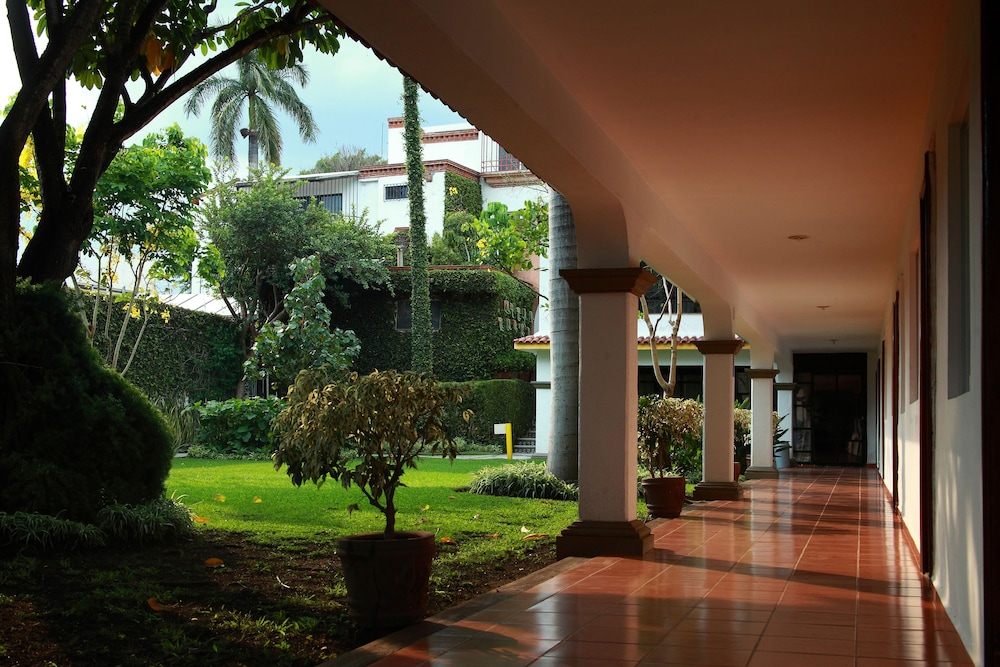 Hotel Quinta las Flores 67/71