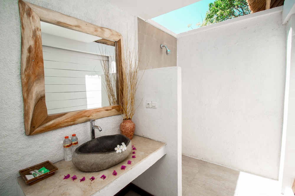 Gili Breeze Tropical Bungalows 22/58