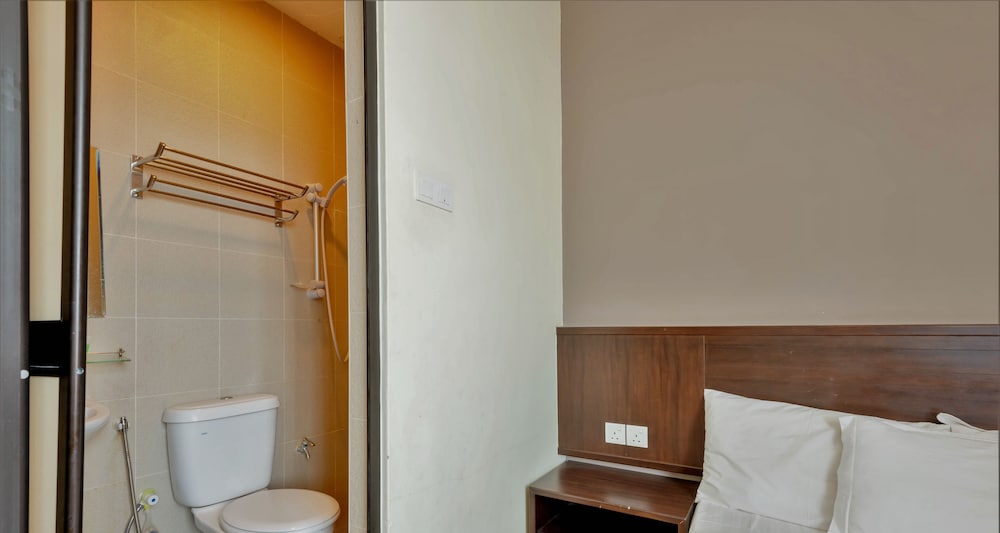 Kesang Laut Hotel 22/24