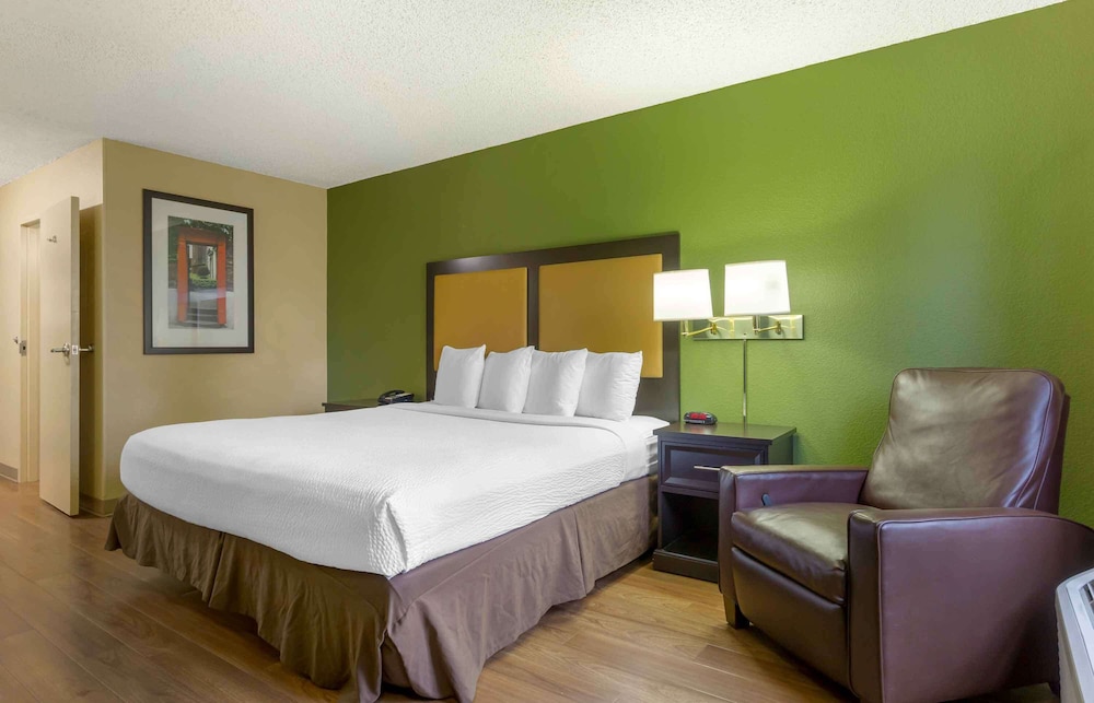 Studio 6 Suites Seattle Kent WA 20/53