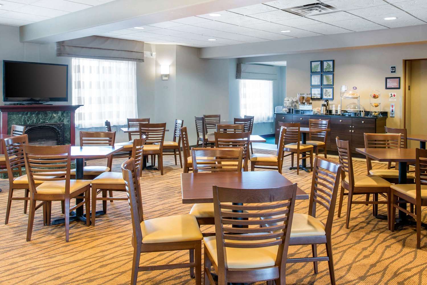 Sleep Inn & Suites Oregon OH 28/32