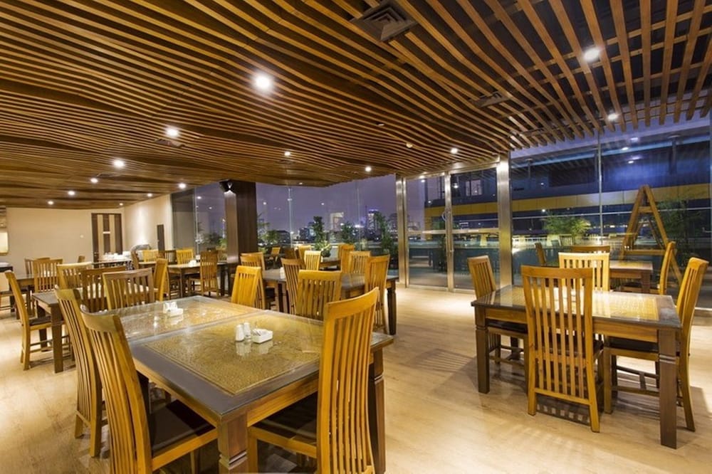 Lynt Hotel Jakarta 11/15