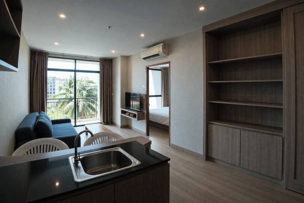 Sugar Palm Residence 33/57