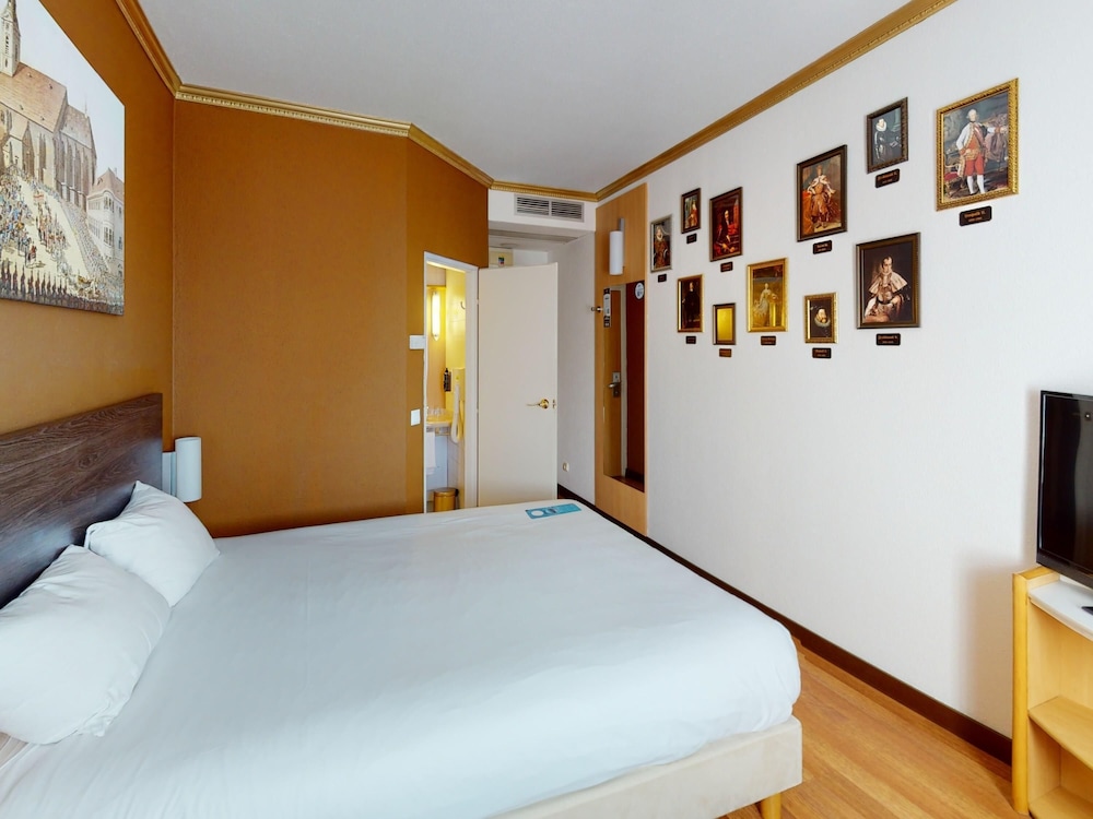 Ibis Bratislava Centrum Hotel 32/66