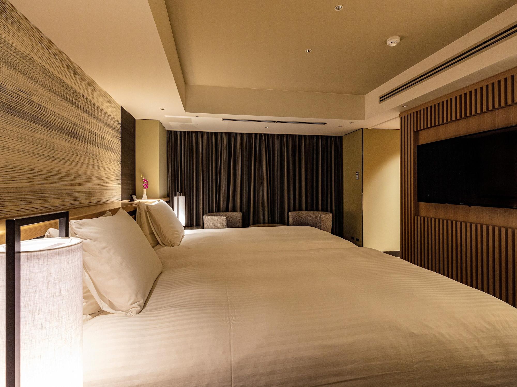 Luxury, Suite