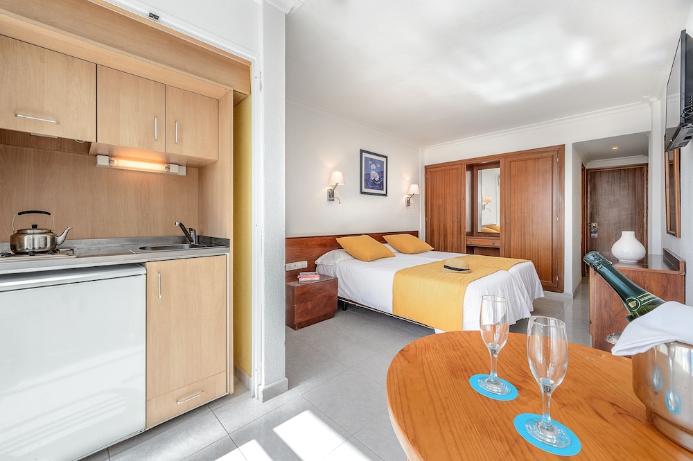 Aparthotel Vibra Bay 15/55
