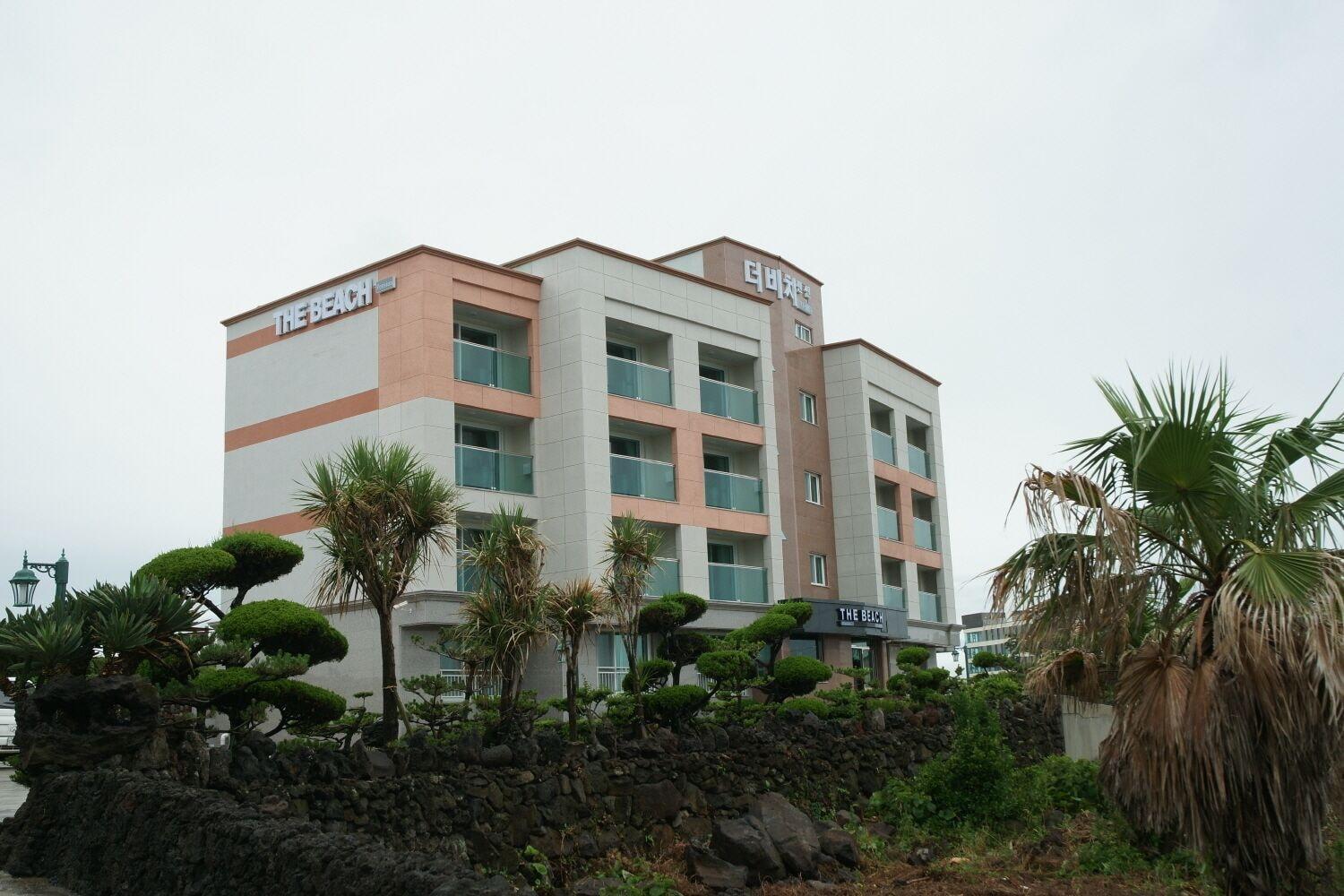 The Beach Pension 8/50