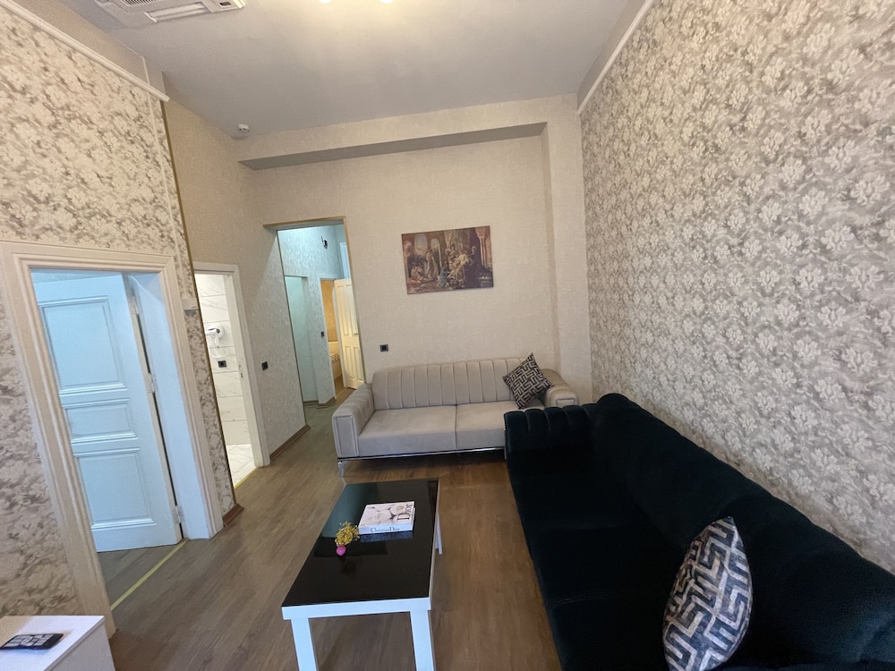 Moda Suites 15/50