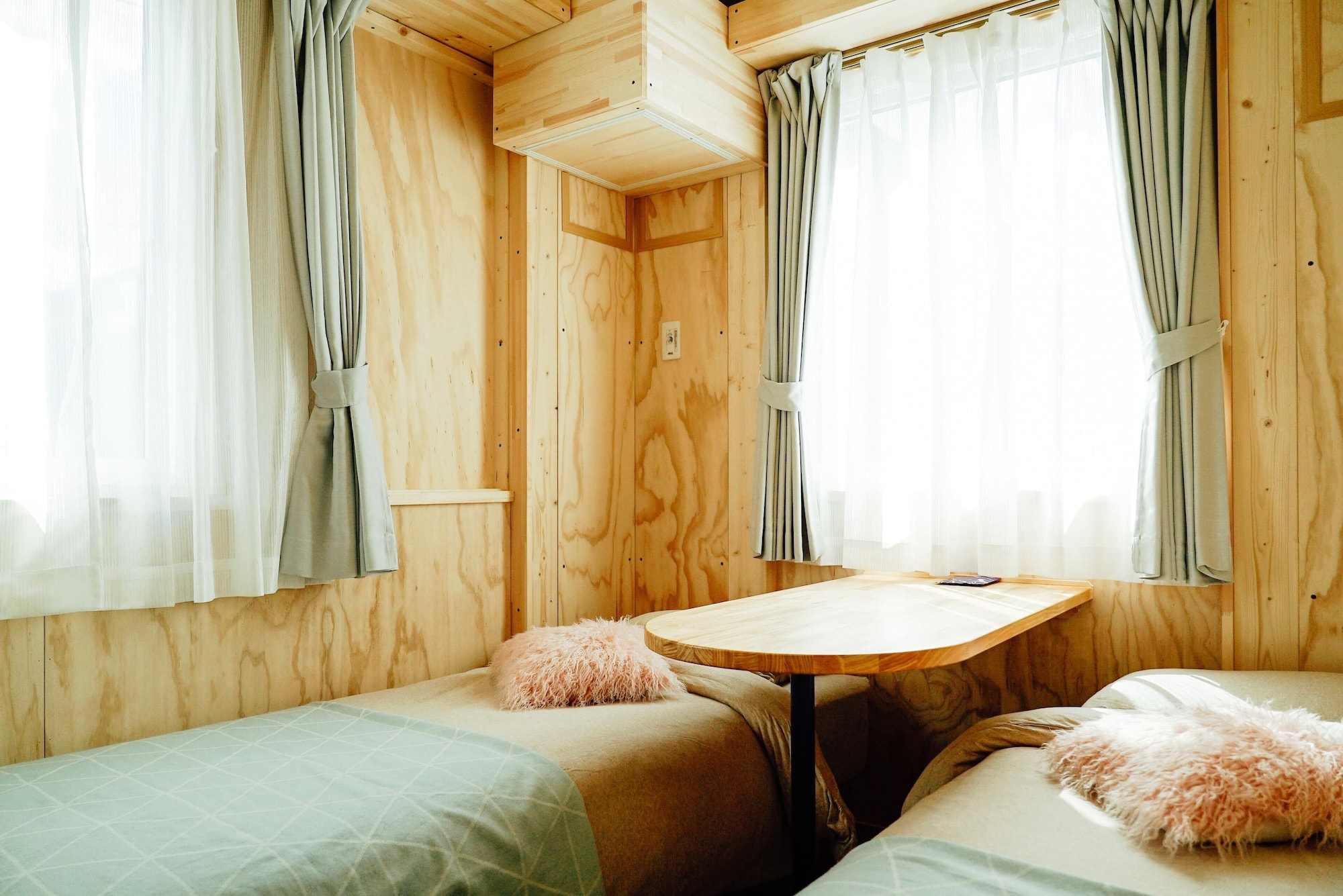 2 Bedrooms, House, Twin Beds, 2 Futon Beds, Bathtub