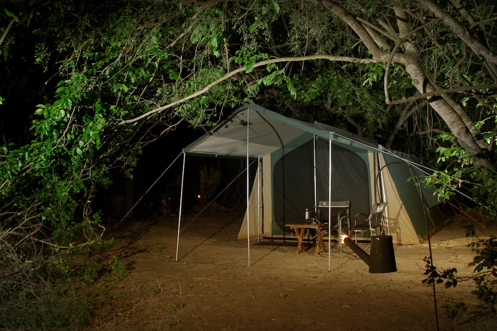 The Yala Camping 30/32