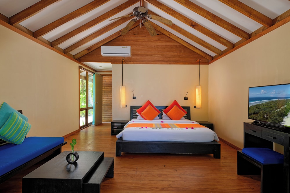 Canareef Resort Maldives 11/65