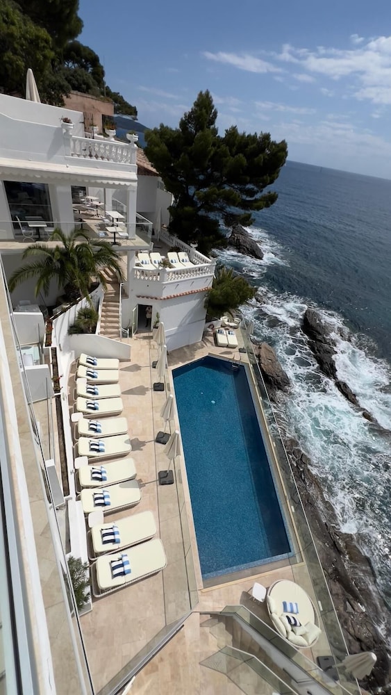 Hotel La Calanque 1/37