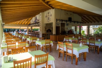 Mavruka Hotel 36/60