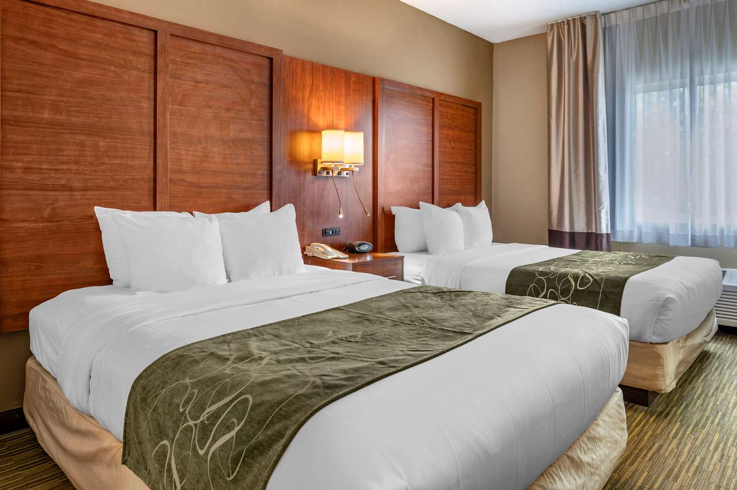 Upgrade, 2 Queen Beds, Accessible