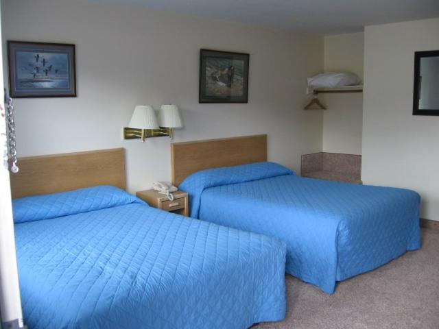 Little Bear Motel 10/43