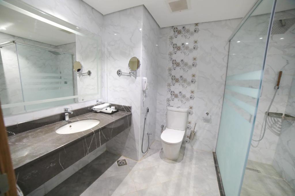 غرفة قياسية رباعية، فندق وأجنحة تايم ربا(TIME Ruba Hotel & Suites) 5/7