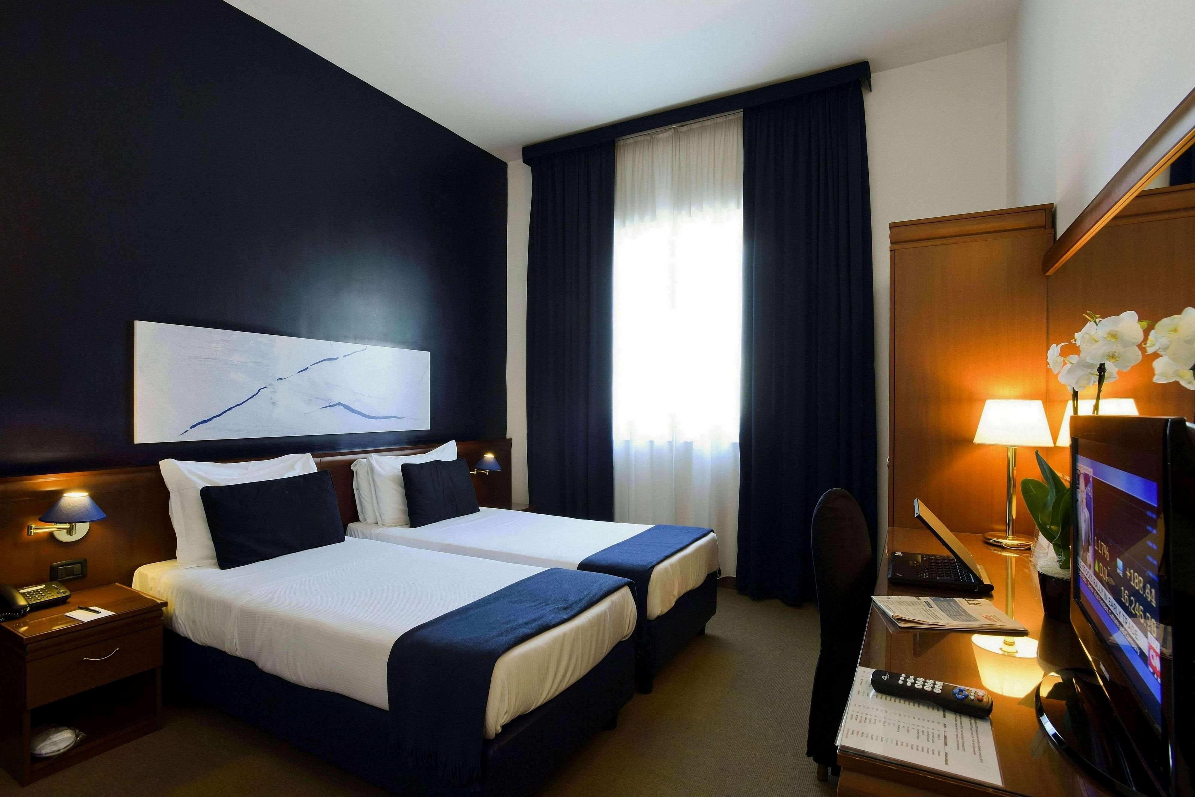 Standard, Twin Beds
