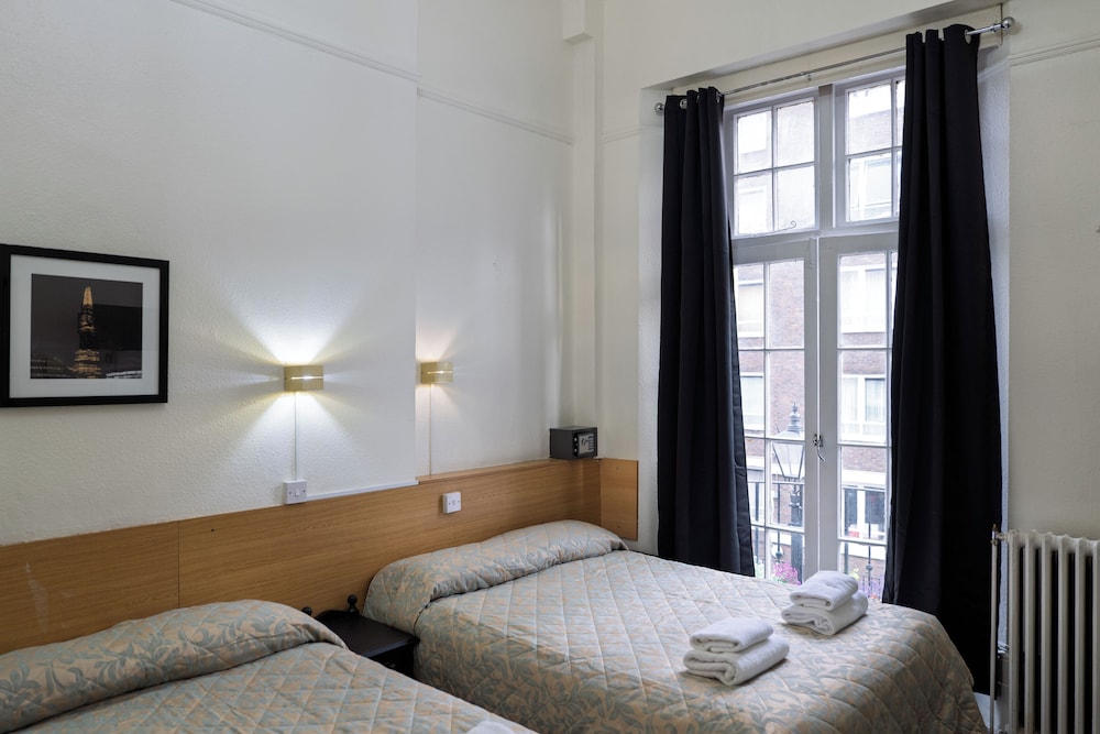St George Paddington Hotel 10/49