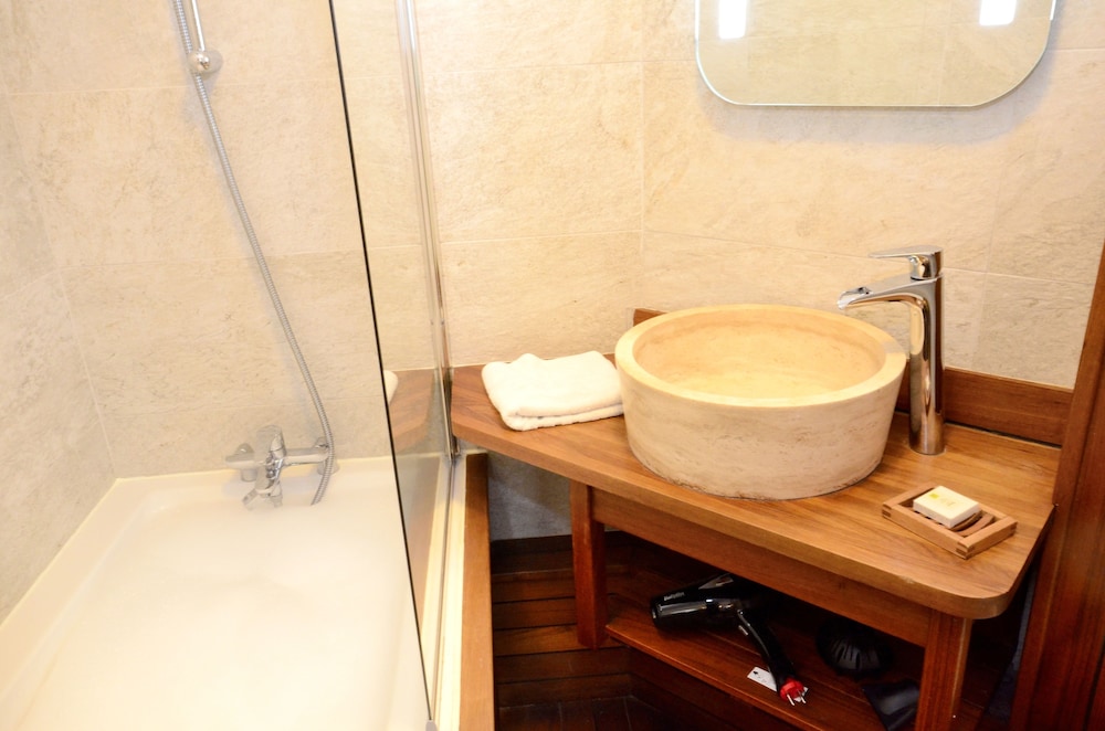 Green Hotels Confort Paris 13 28/29