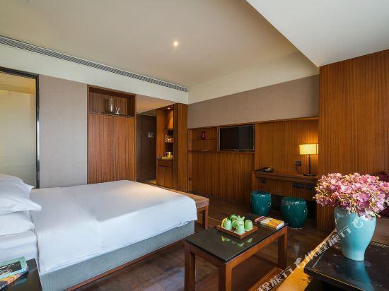 Ruili Hotel 13/40