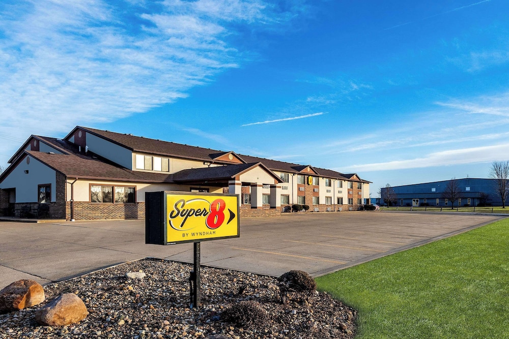Super 8 by Wyndham Oelwein 41/47