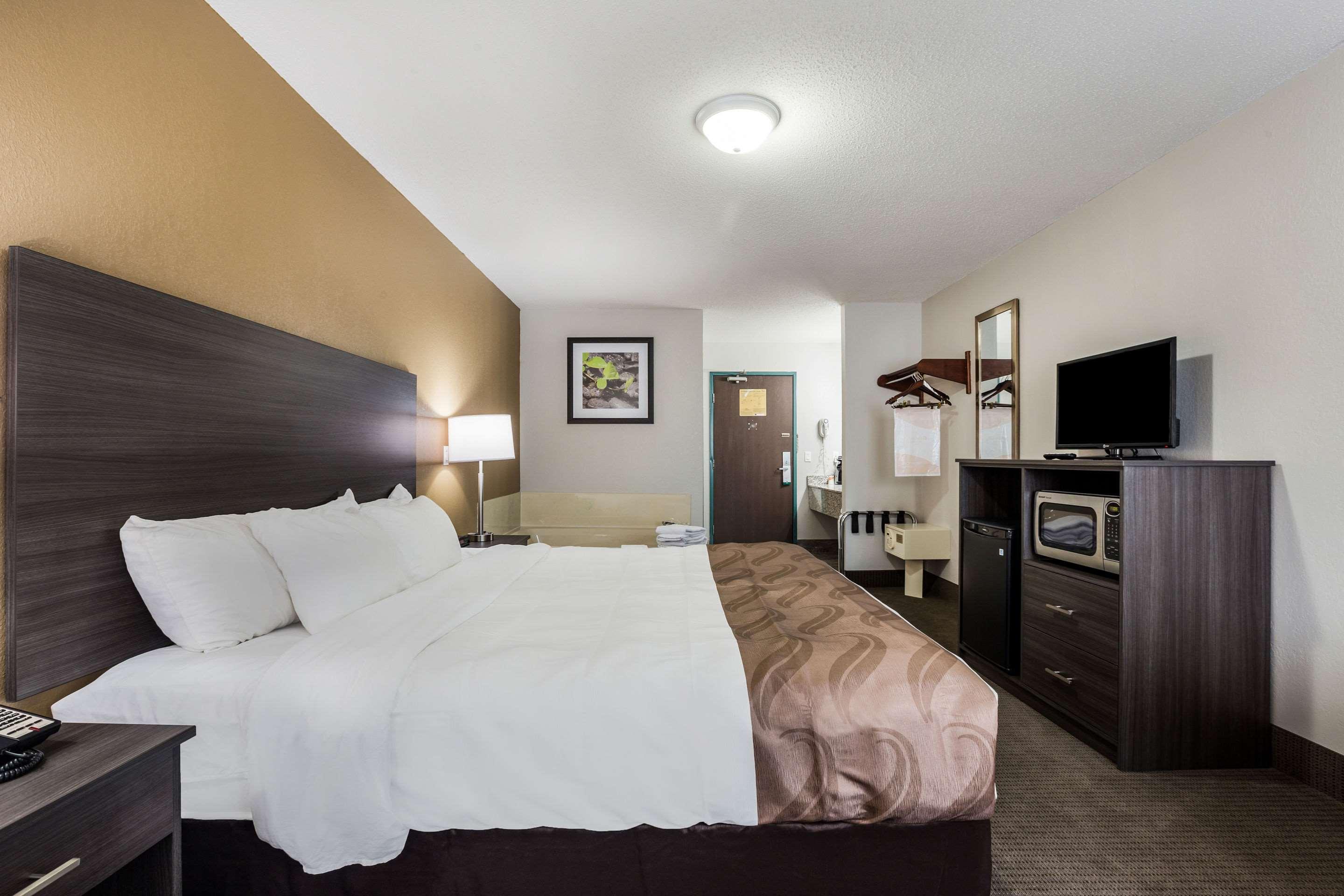 Room, Double Bed