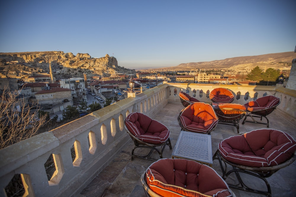 Royal Cave Hotel 53/58