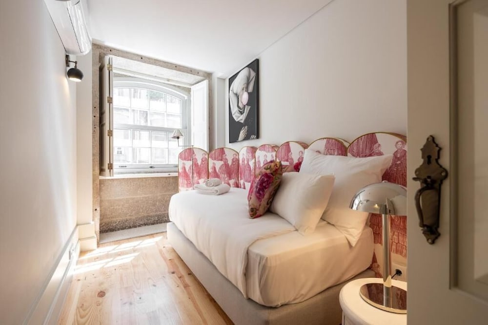2 BEDROOMS, DUPLEX