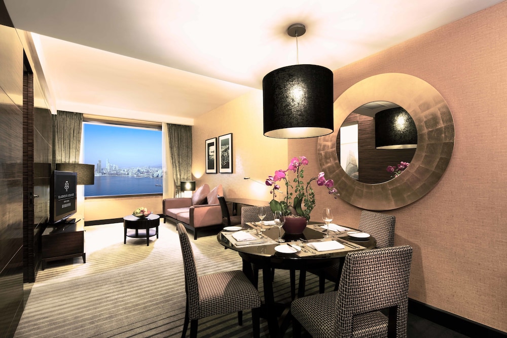 Harbour Grand Hong Kong Hotel 46/68