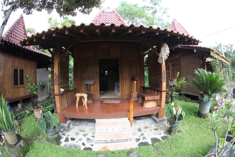 Omah Garengpoeng 9/56