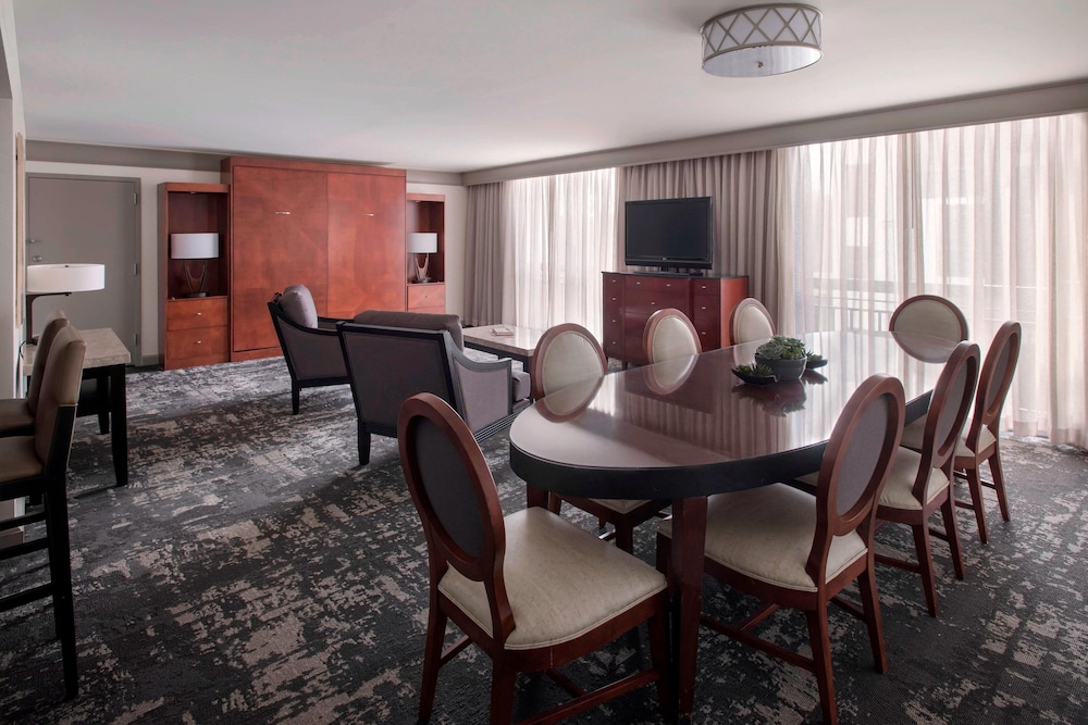 Marriott Park Ridge 48/63