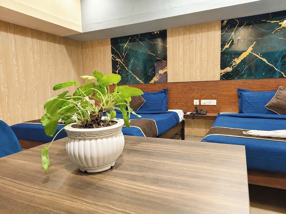 OYO Rooms off Aurobindo Ashram 54/65