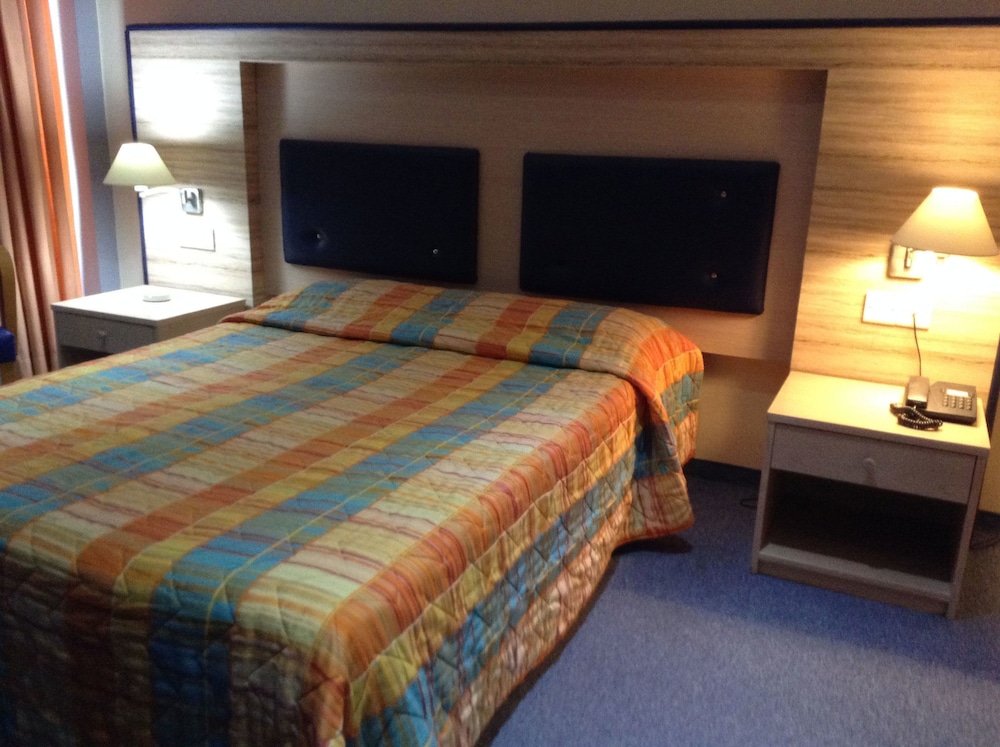 Mariandy Hotel 36/64