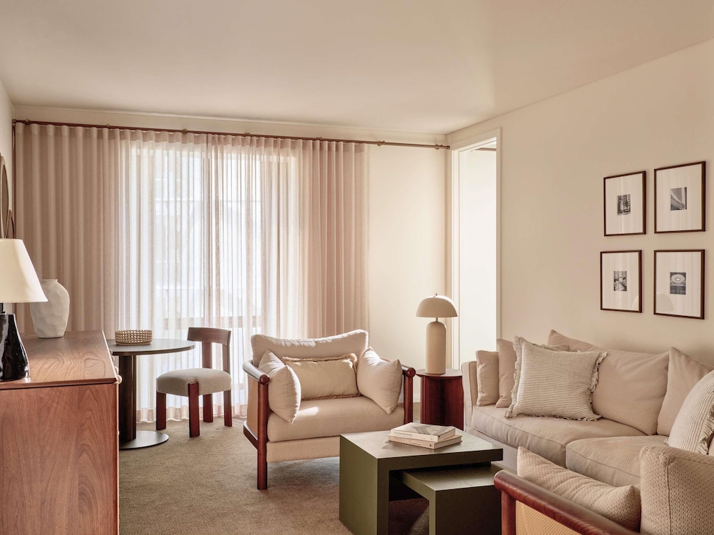 Sofitel Sydney Wentworth 46/70