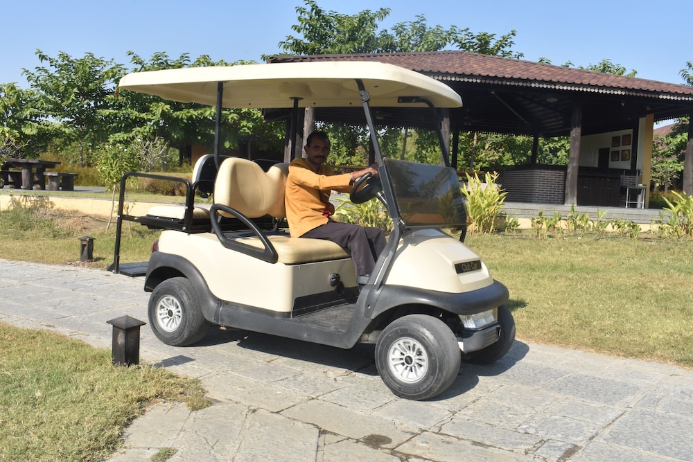 WelcomHeritage Tadoba Vanya Villas resort and Spa 50/61
