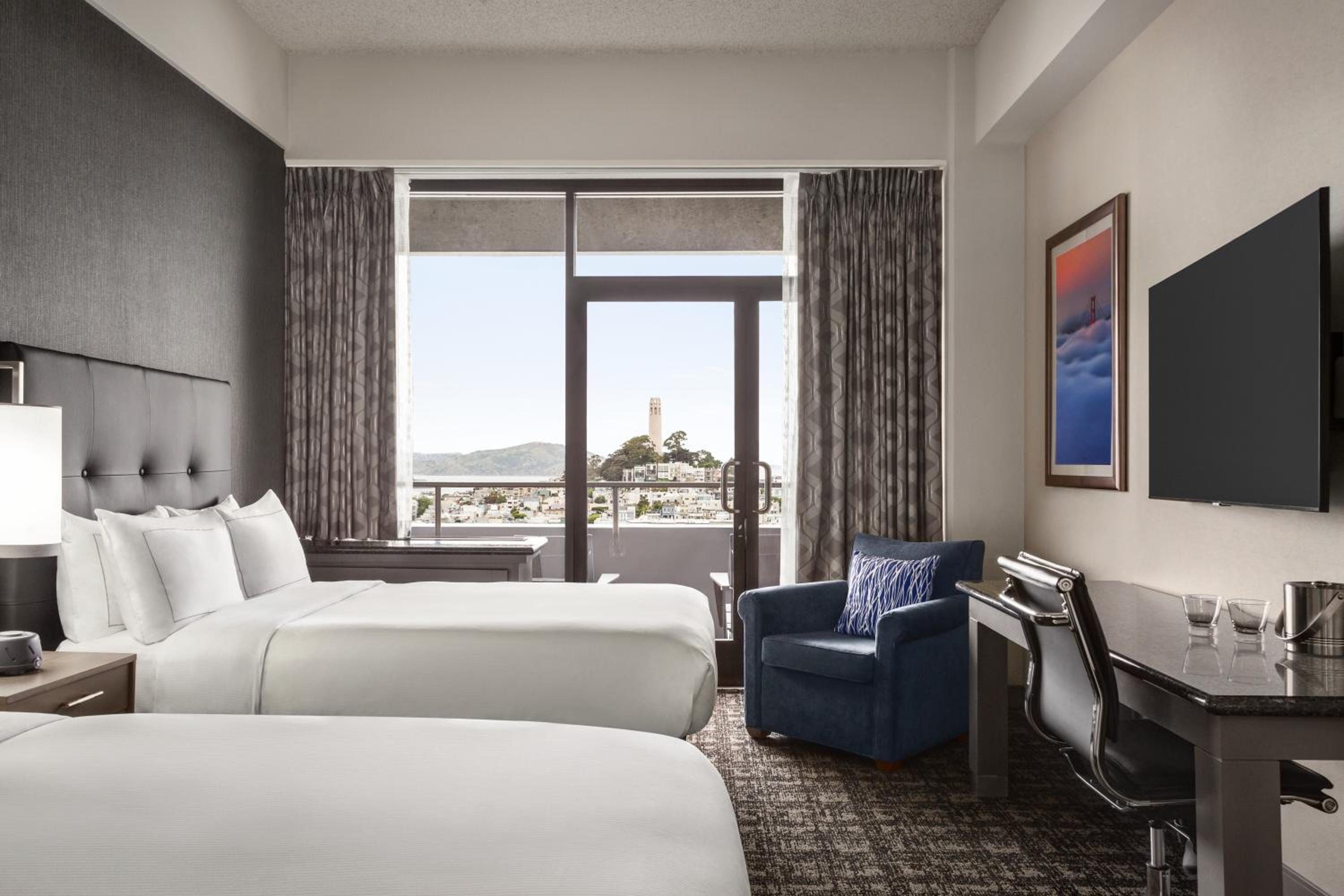 Room, 2 Double Beds, Bay View, Balcony, Top Floor
