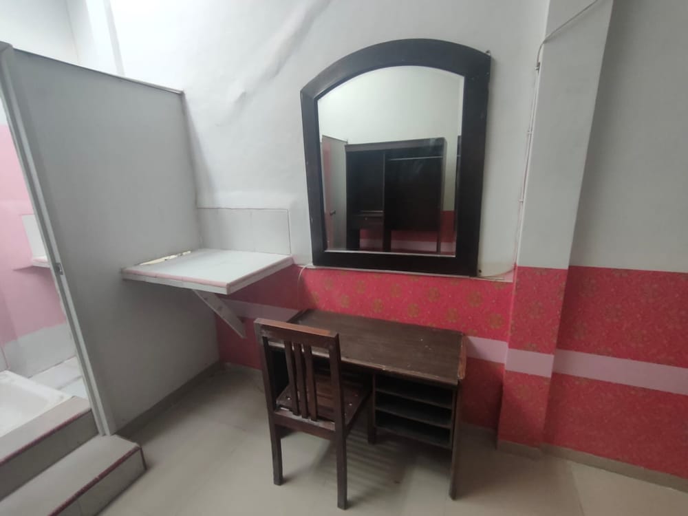 Charisma Residence 24/27