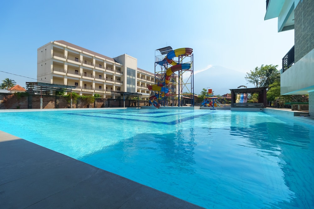 RedDoorz Resort Premium @ Sangkan Hurip Kuningan 3/49