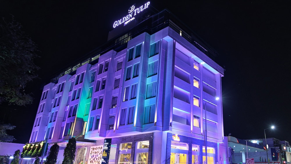 Golden Tulip Essential Jaipur 2/43