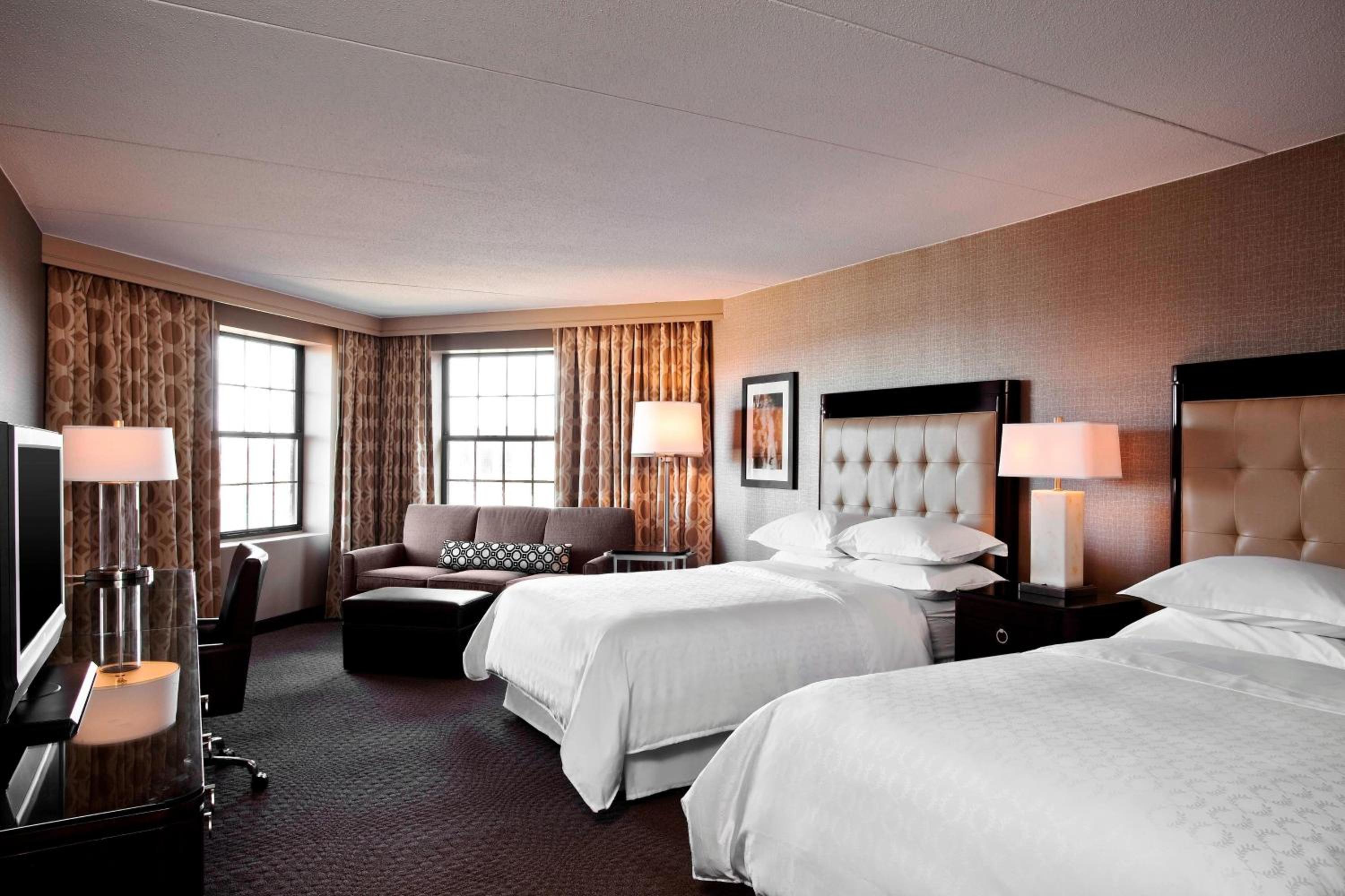 غرفة سوبيريور بسرير مزدوج، Dolce by Wyndham Parsippany 2/4