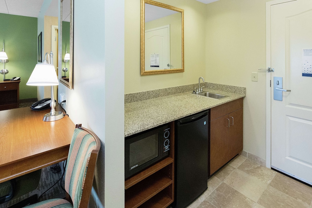 Hampton Inn & Suites Blairsville 29/45