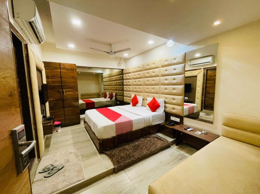 Hotel Dreamland, Ahmedabad